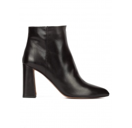 High block heel ankle boots in black calf leather Pura López