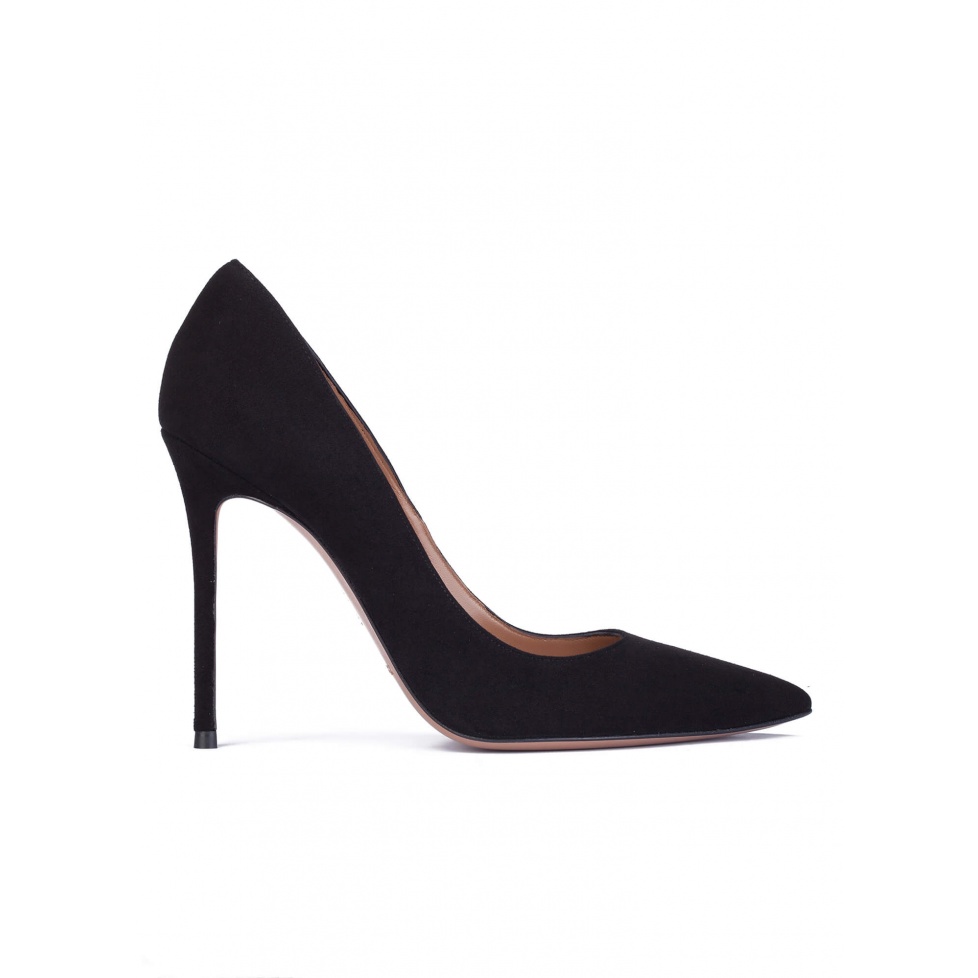 High heel pumps in black suede