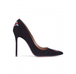 Tribal trimmed high heel pumps in black suede Pura López