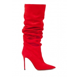 Botas de tacón alto y punta fina en ante rojo Pura López