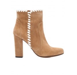 High heel ankle boots in camel suede Pura López