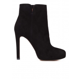 Botines de tacón alto en ante negro con plataforma Pura López