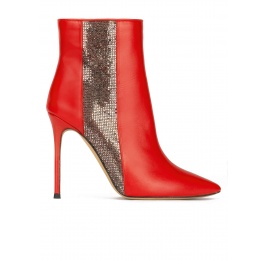 Botines rojos de punta fina y tacón alto en piel con strass Pura López