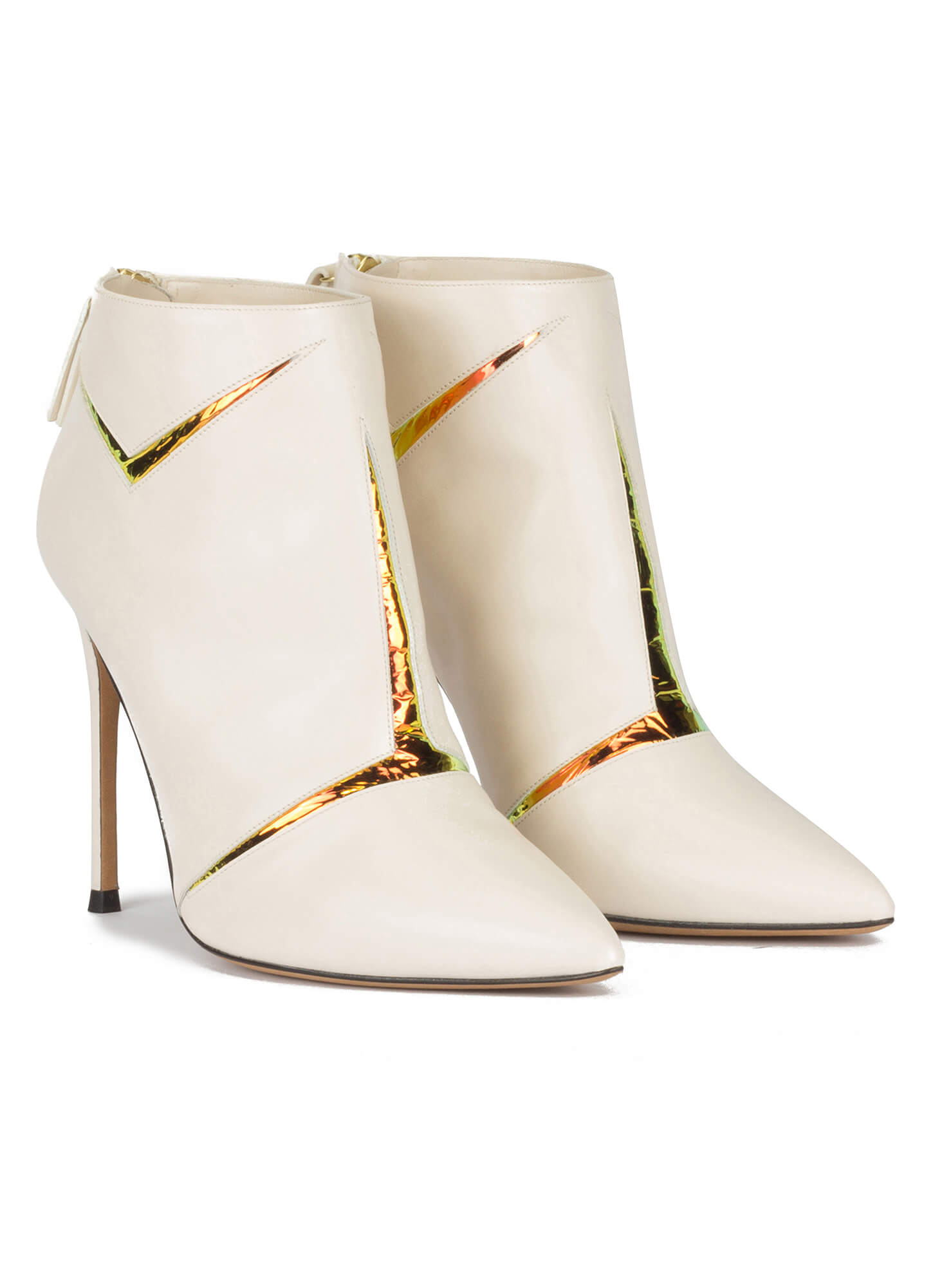 Botines blancos de punta fina y tacón alto en piel . PURA LOPEZ