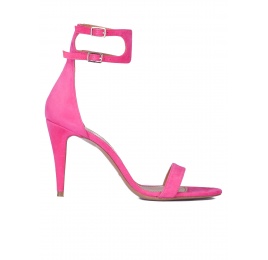 Ankle strap heeled sandals in fuxia suede Pura López