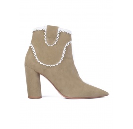Kaki suede heeled ankle boots Pura López