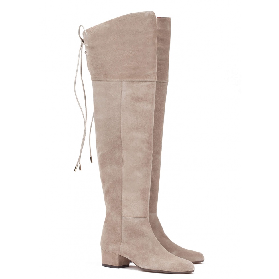 Low heel boot in taupe suede online shoe store Pura Lopez . PURA LOPEZ