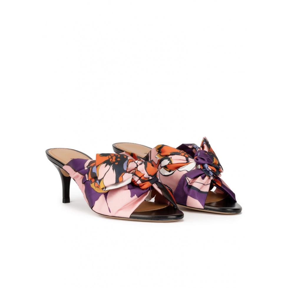 Bow detailed mid heel mules in printed fabric