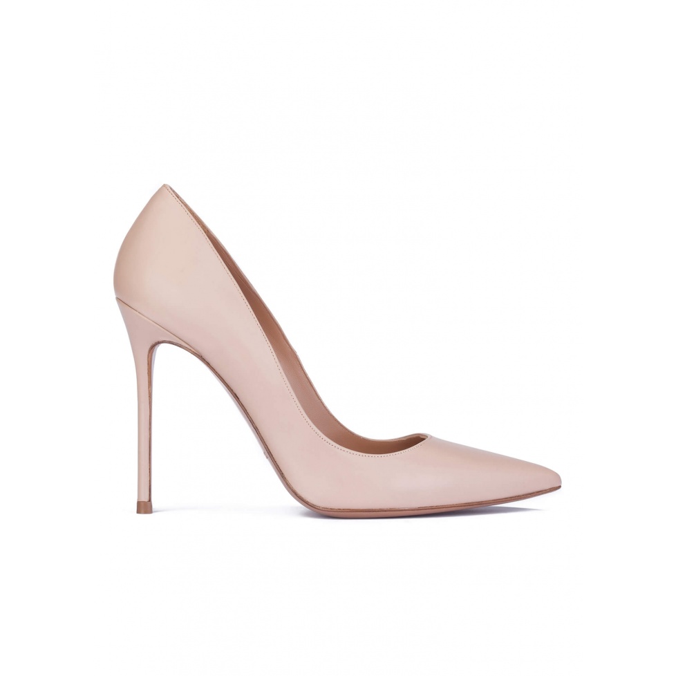 High heel pumps in nude leather