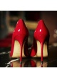 Escarpins à talons hauts en cuir verni rouge