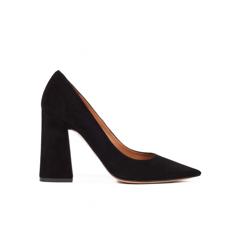 High block heel pumps in black suede