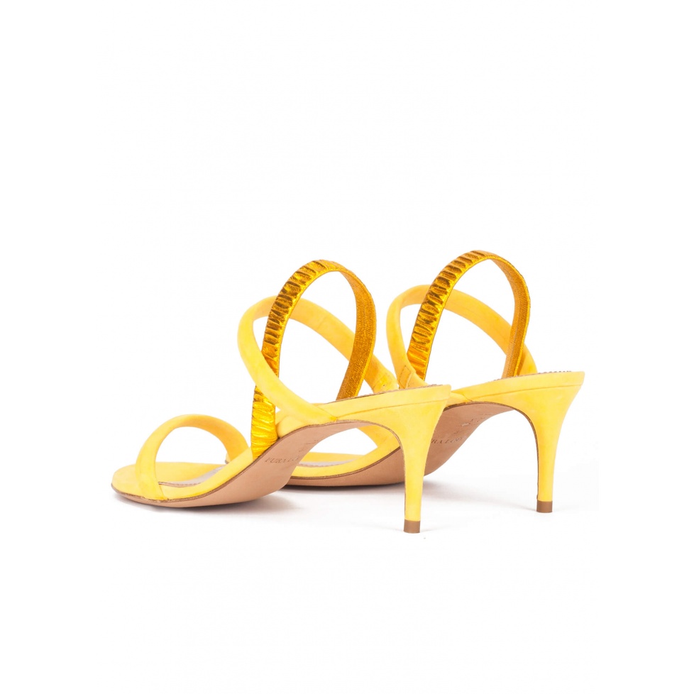 sandalias de tacon amarillas