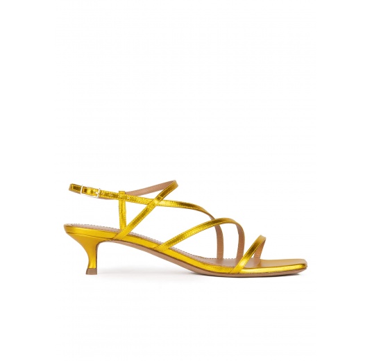 Yellow strappy mid heel sandals in metallic leather Pura López