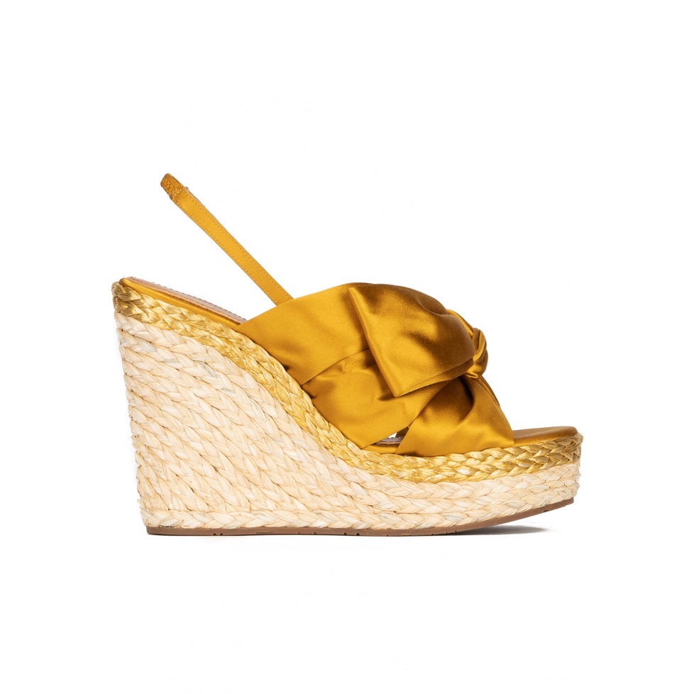 Wedge sandals in mustard yellow satin and natural raphia