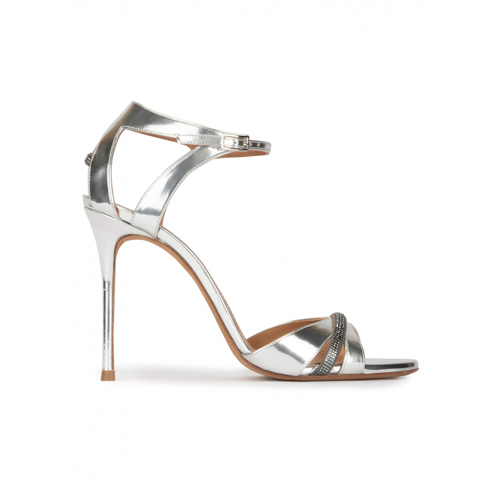 Silver party high heel sandals in metallic leather