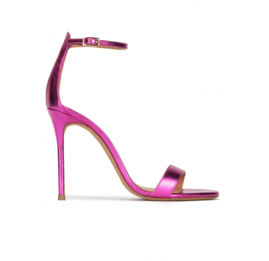 Fuchsia heeled sandals in metallic leather Pura López