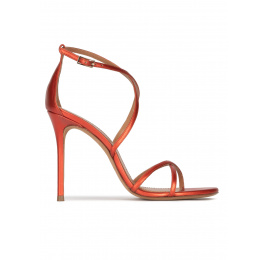 Crossed-strap high heel sandals in coral metallic leather Pura López