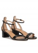 Sandales de talon moyen large en cuir noir