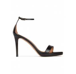 Ankle strap platform heeled sandals in black leather Pura López