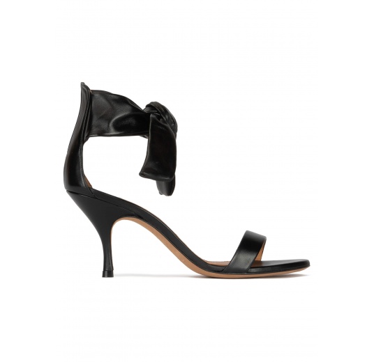 Bow-embellished black leather mid heel sandals Pura López