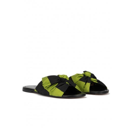 Bow-detailed flat sandals in green-black fabric Pura López