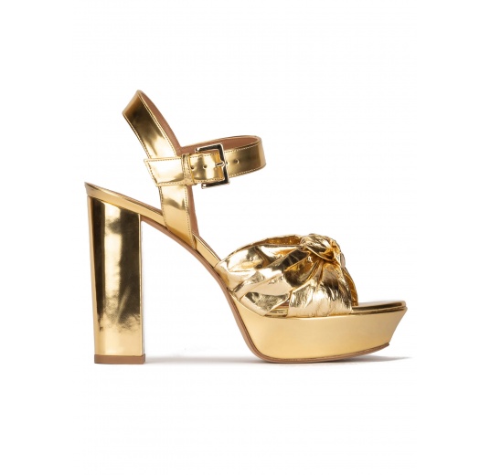 Chunky heel platform sandals in gold mirrored leather Pura López