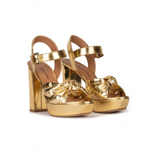 Chunky heel platform sandals in gold mirrored leather Pura López