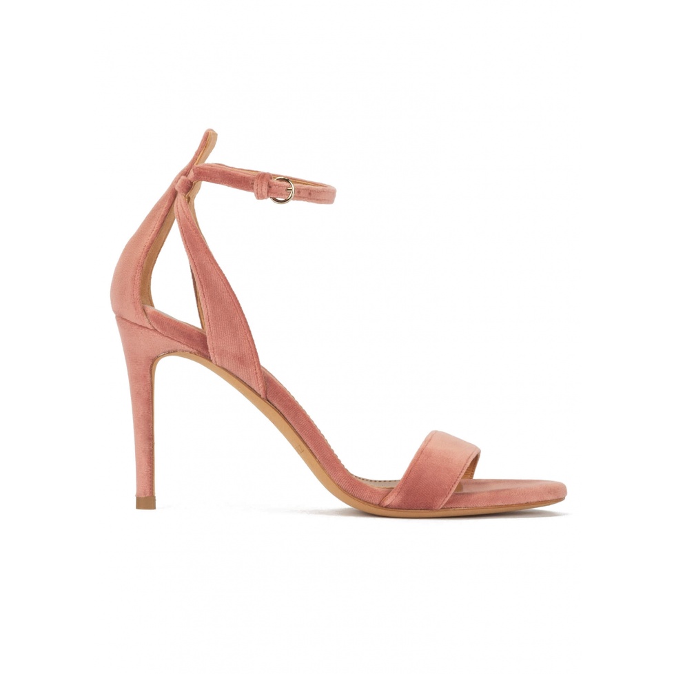 Sandalias de tacón de 90mm en terciopelo nude con pulsera