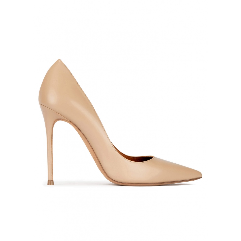 High heel pointy toe pumps in beige leather
