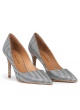 Point-toe high heel pumps in white-blue checked fabric