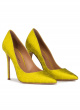 Heeled pointy toe pumps in pistachio green fabric