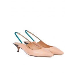 Slingback low heel pumps in nude leather Pura López