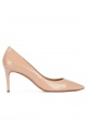 Pointed toe mid-heeled pumps in nude patent leather