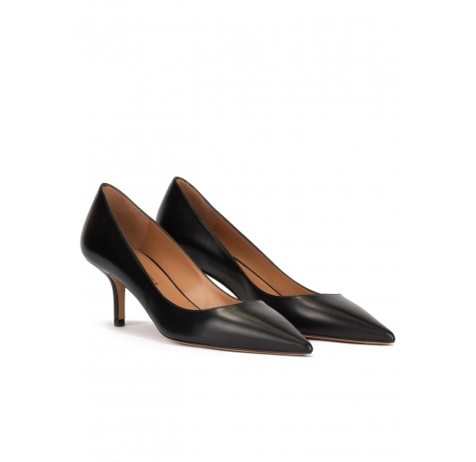 Mid heel pumps in black calf leather Pura López