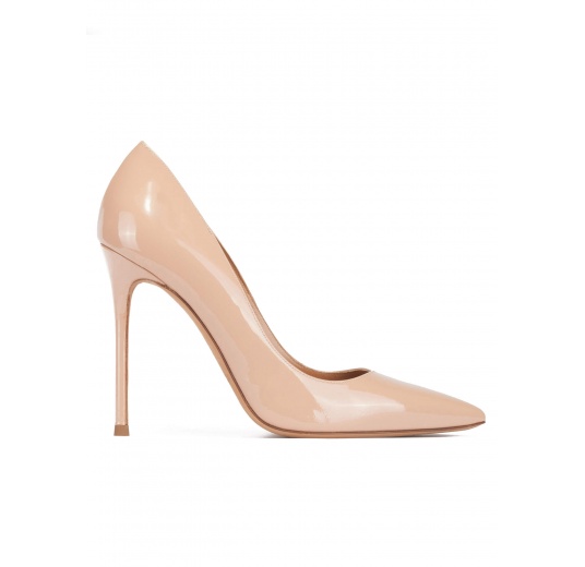 High heel point-toe pumps in nude patent leather Pura López