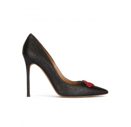 Zapatos de tacón alto en glitter negro con labios rojos Pura López