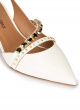 Zapatos destalonados de tacón medio y punta fina en blanco