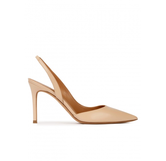 Slingback heeled pointy toe pumps in beige leather Pura López