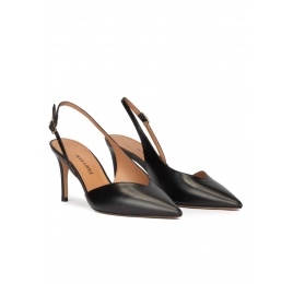 Mid heel slingback shoes in black leather Pura López