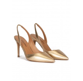 Golden slingback pointy toe pumps with 90mm stiletto heel Pura López