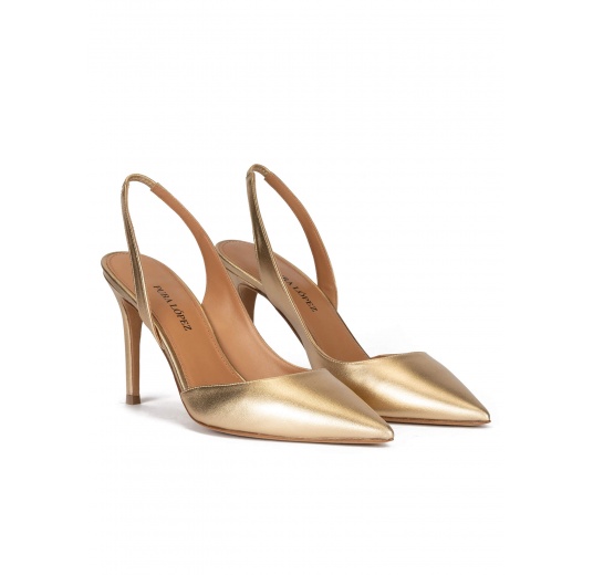 Golden slingback pointy toe pumps with 90mm stiletto heel Pura López