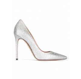 Zapatos de salón con tacón alto en glitter plateado Pura López