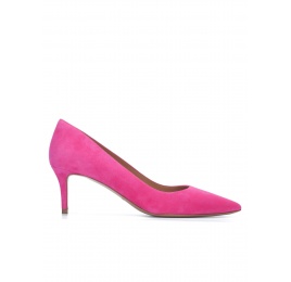 Mid heel pointy toe pumps in fuchsia suede Pura López