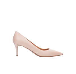 Mid heel pumps in nude calf leather Pura López