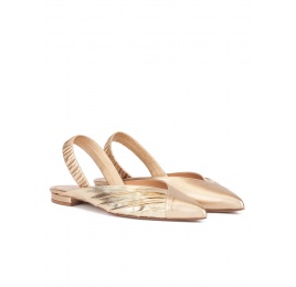 Slingback pointy toe flats in gold leather Pura López