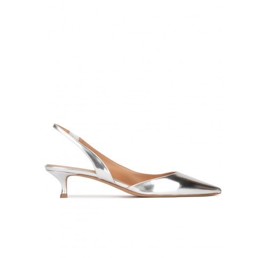 Slingback kitten heel pumps in silver mirrored leather Pura López