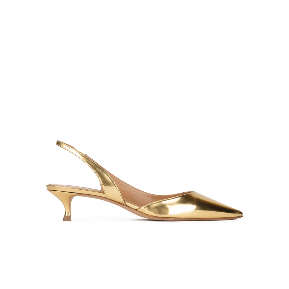 Slingback pumps in gold mirrored leather