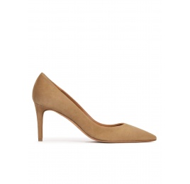 Mid heel sharp point-toe pumps in camel suede Pura López