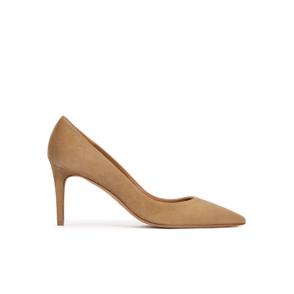 Mid heel sharp point-toe pumps in camel suede