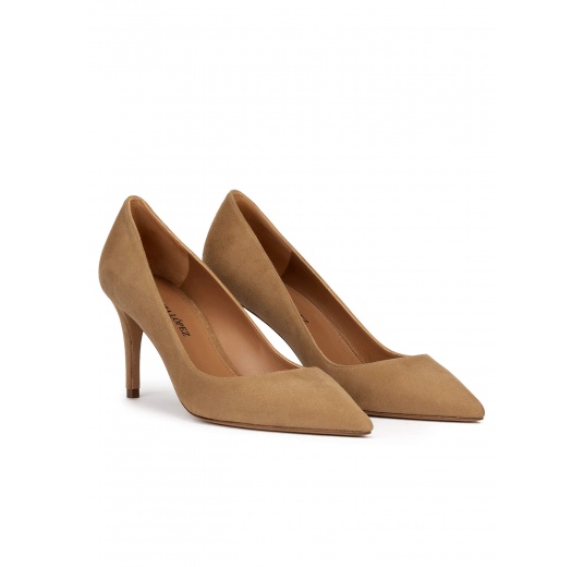 Mid heel sharp point-toe pumps in camel suede Pura López